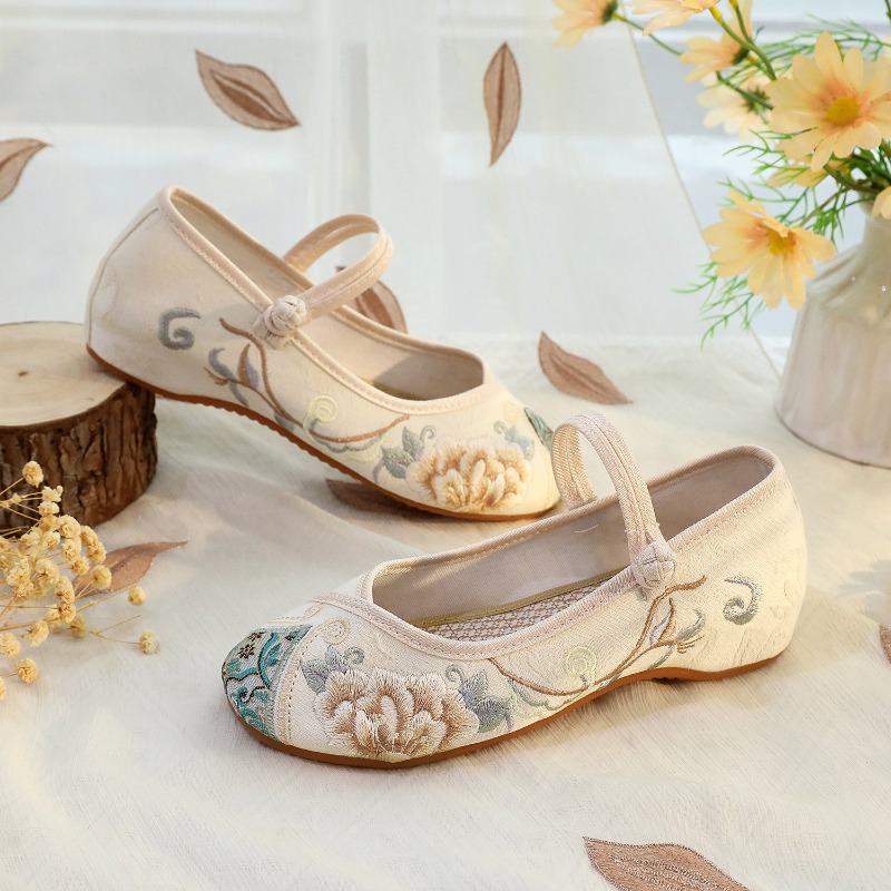 Kadınlar için Günlük Ayakkabıl - New Ethnic Fashion incelemesi ve fiyatı