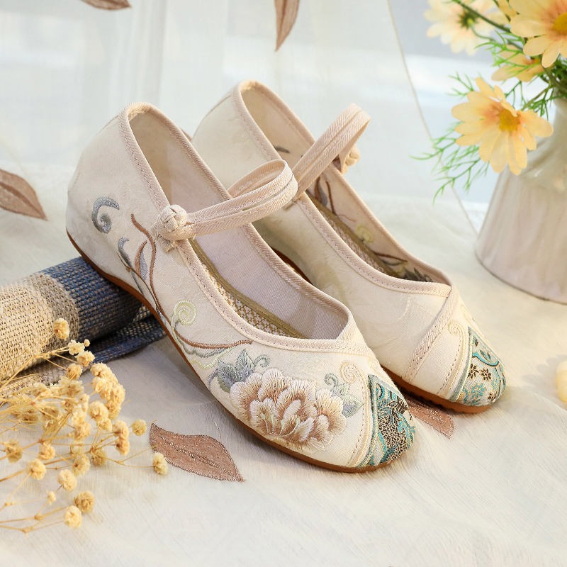 Kadınlar için Günlük Ayakkabıl - New Ethnic Fashion incelemesi ve fiyatı